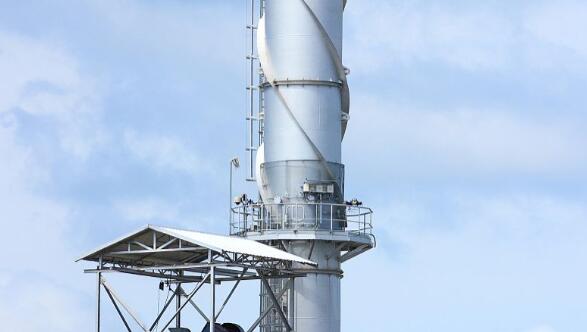 使用玻璃鋼煙囪的優(yōu)勢是什么?